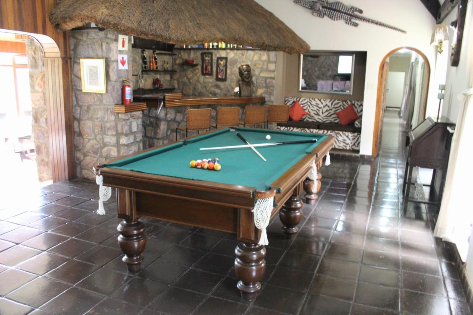Phezulu Safari Park Villa Botha's Hill Exterior photo