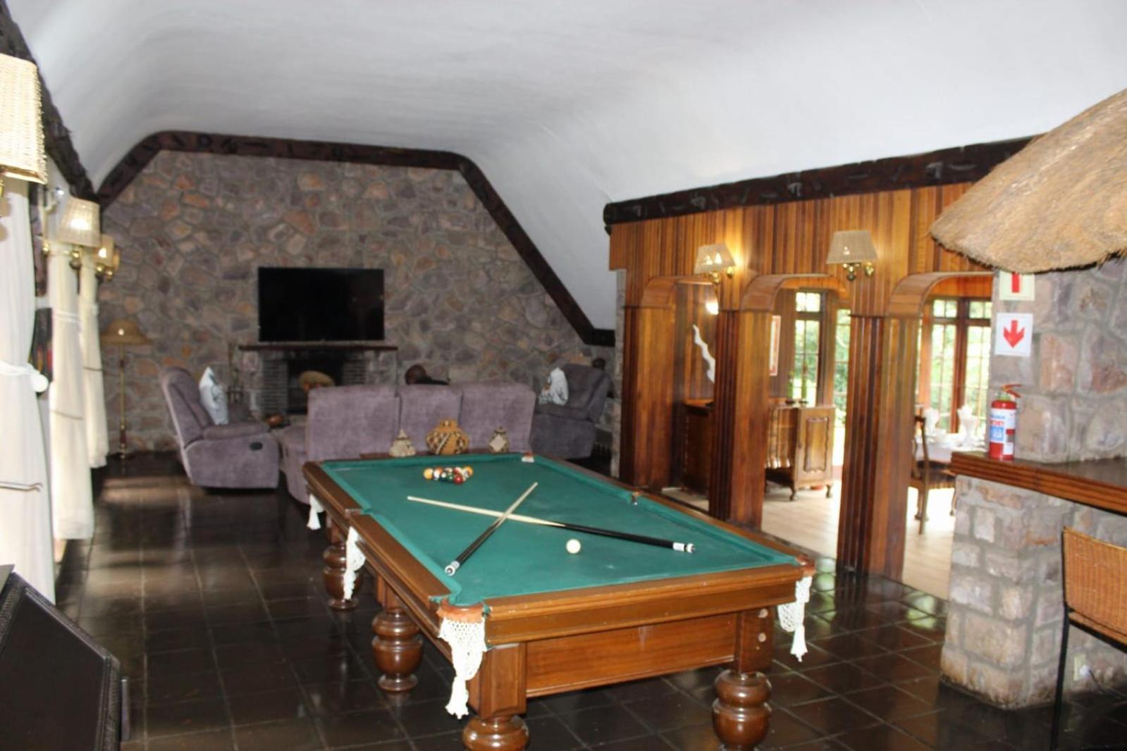 Phezulu Safari Park Villa Botha's Hill Exterior photo