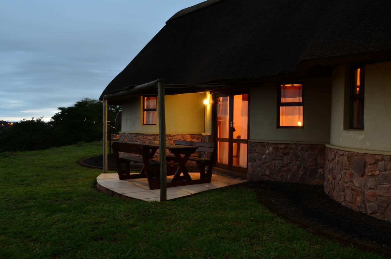 Phezulu Safari Park Villa Botha's Hill Exterior photo